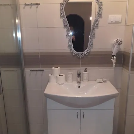 Zeravica سرمسكي كارلوفيتش