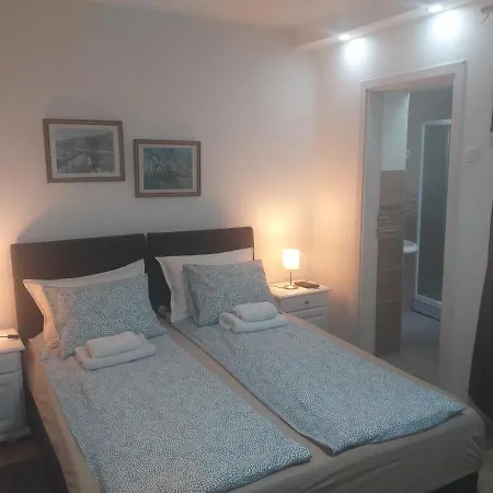 بيت ضيافة Zeravica