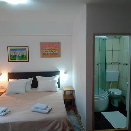 Zeravica بيت ضيافة سرمسكي كارلوفيتش