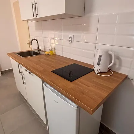 Zeravica 3* سرمسكي كارلوفيتش